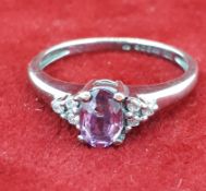 9ct (375) White Gold Pink & White Stone Dress Ring