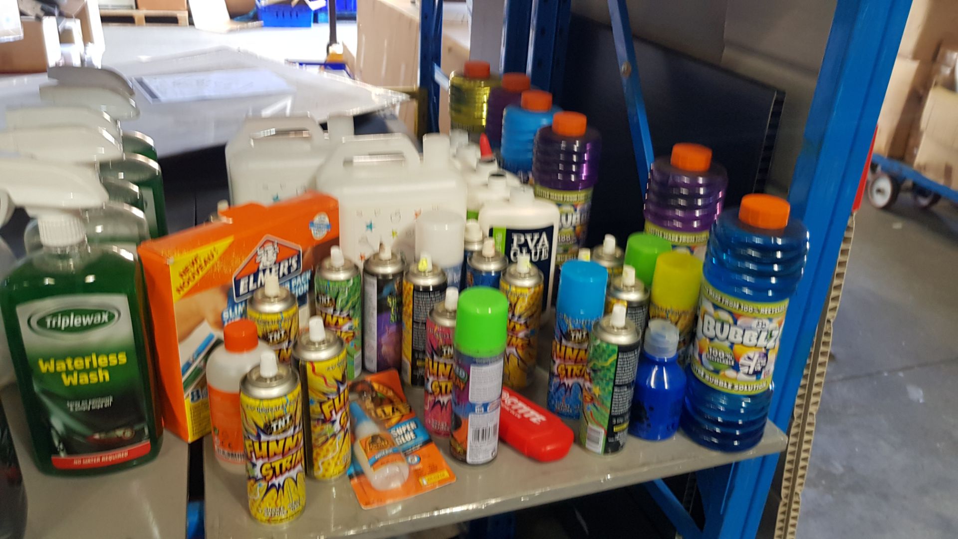 (R9F) Contents Of Full Bay. Large Qty Car Accessories & Mixed Items To Inc Screen Wash, Triplewax W - Image 3 of 6