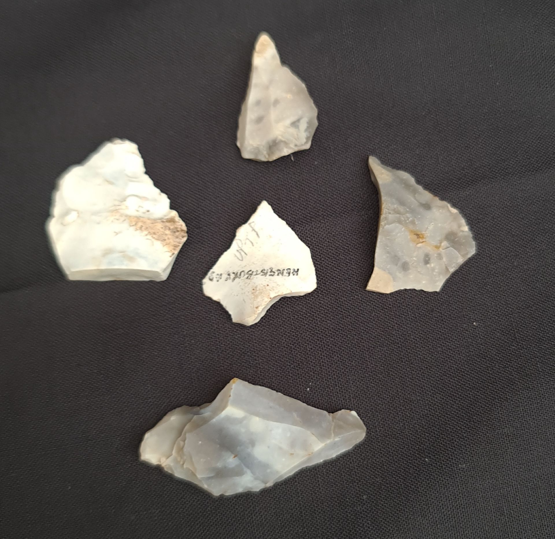 Antique Late Palaeolithic Flint Weapons 5 Arrow Heads etc.     Antique Late Palaeolithic Flint