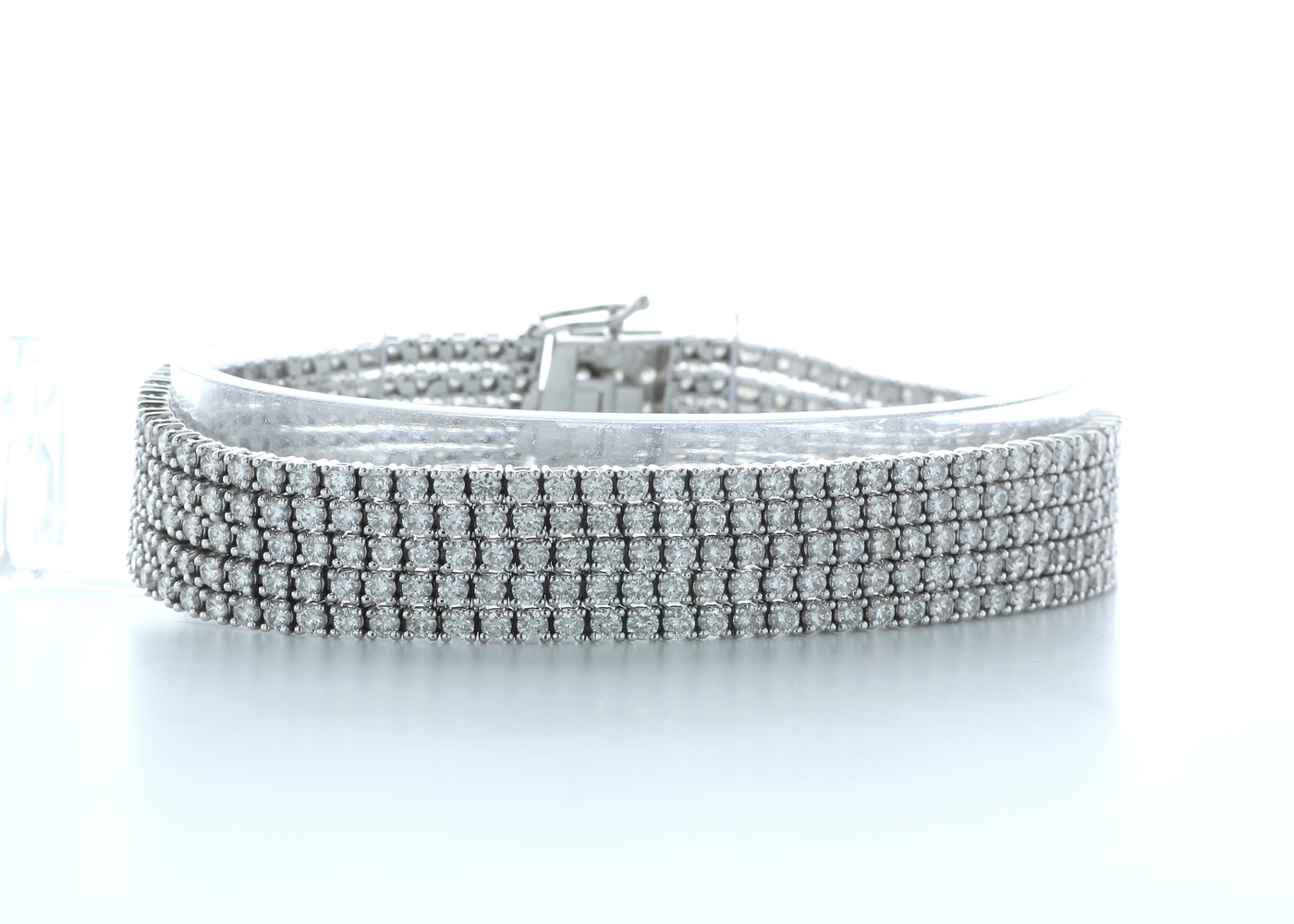 18k White Gold Five Row Diamond Bracelet 11.73 Carats - Image 3 of 4