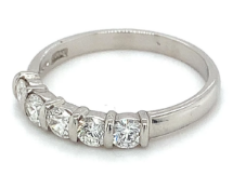 5 diamond eternity ring, 0.72ct total weight set in platinum