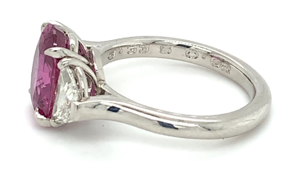 3.33ct oval pink sapphire and diamond ring set in platinum - Image 4 of 6