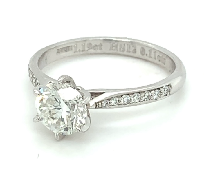 1.30ct round brilliant diamond ring set in Platinum - Image 2 of 11