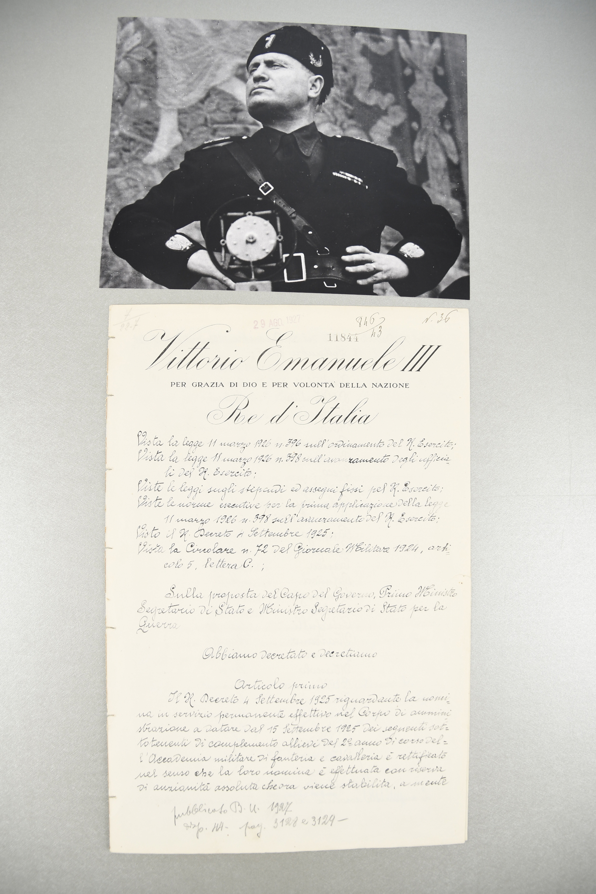 Benito Mussolini (1883 - 1945) Rare Document with Original Signature dated 1927. - Image 5 of 7
