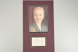 Eva Peron (1919 - 1952) Original Signature & photograph
