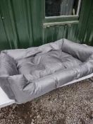 Large Waterproof dog bed RRP £52 Grade U