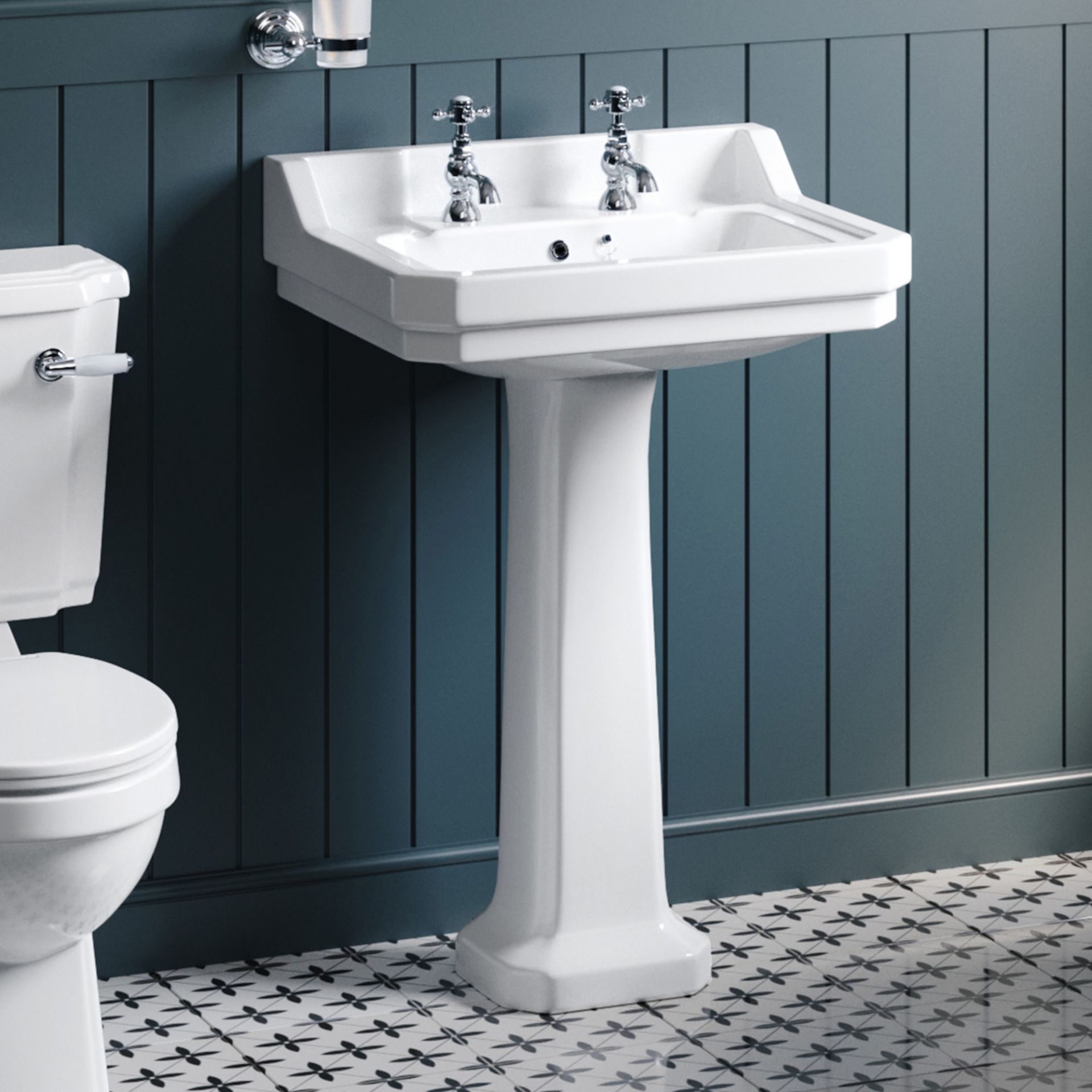 New Cambridge Traditional Basin - Double Tap Hole. RRP £224.99. (Cag629Fb2V2). Traditional Fe
