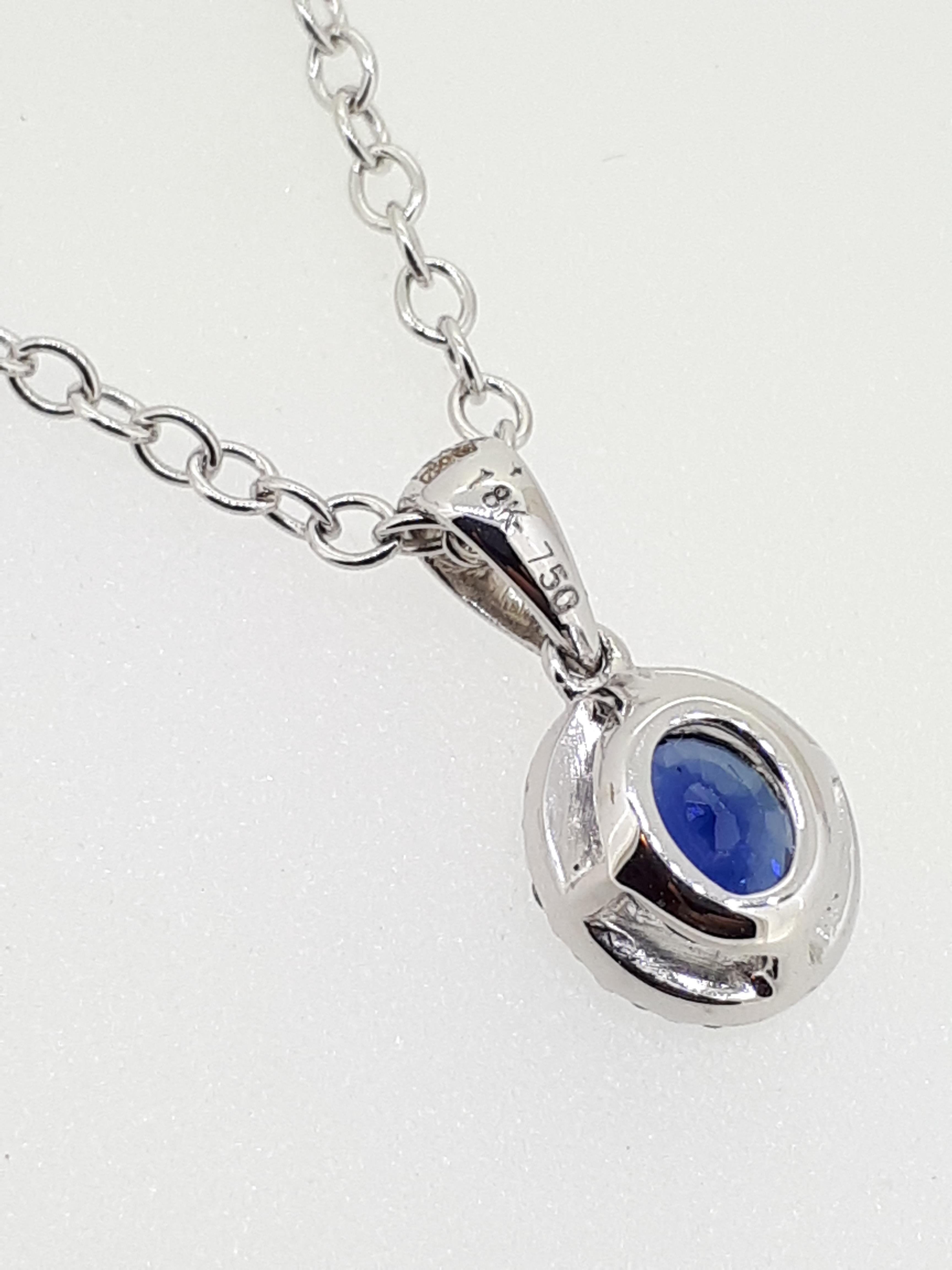 18ct White Gold 0.56ct Sapphire & Diamond Oval Cluster Pendant on Trace Chain - 20" - Image 4 of 4