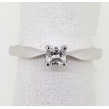 18ct (750) White Gold 0.19ct Princess Cut Diamond Solitaire Ring