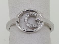 18ct (750) White Gold Diamond Dress Ring