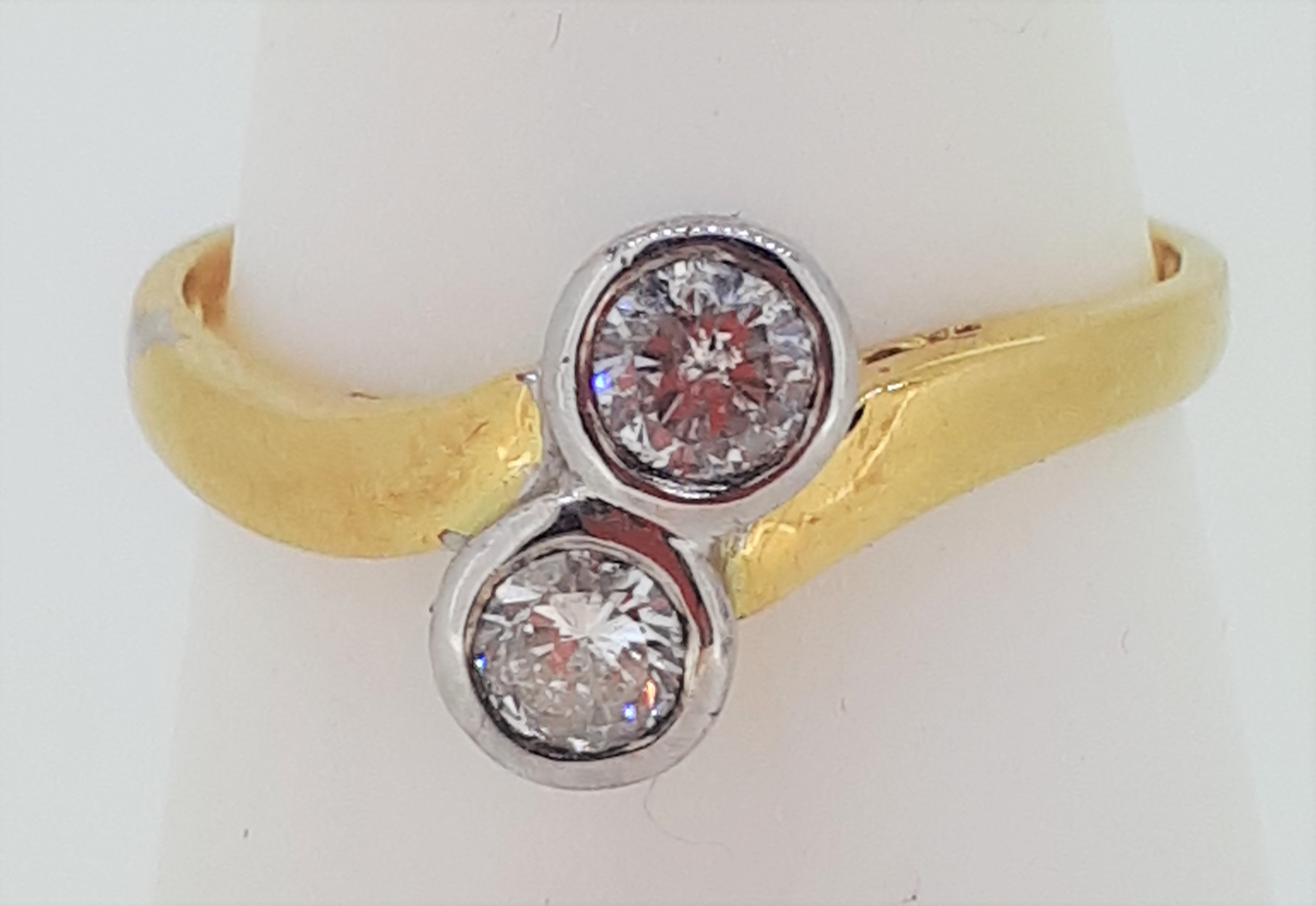 18ct (750) Yellow Gold 0.40ct Twin Diamond Ring - Image 7 of 7