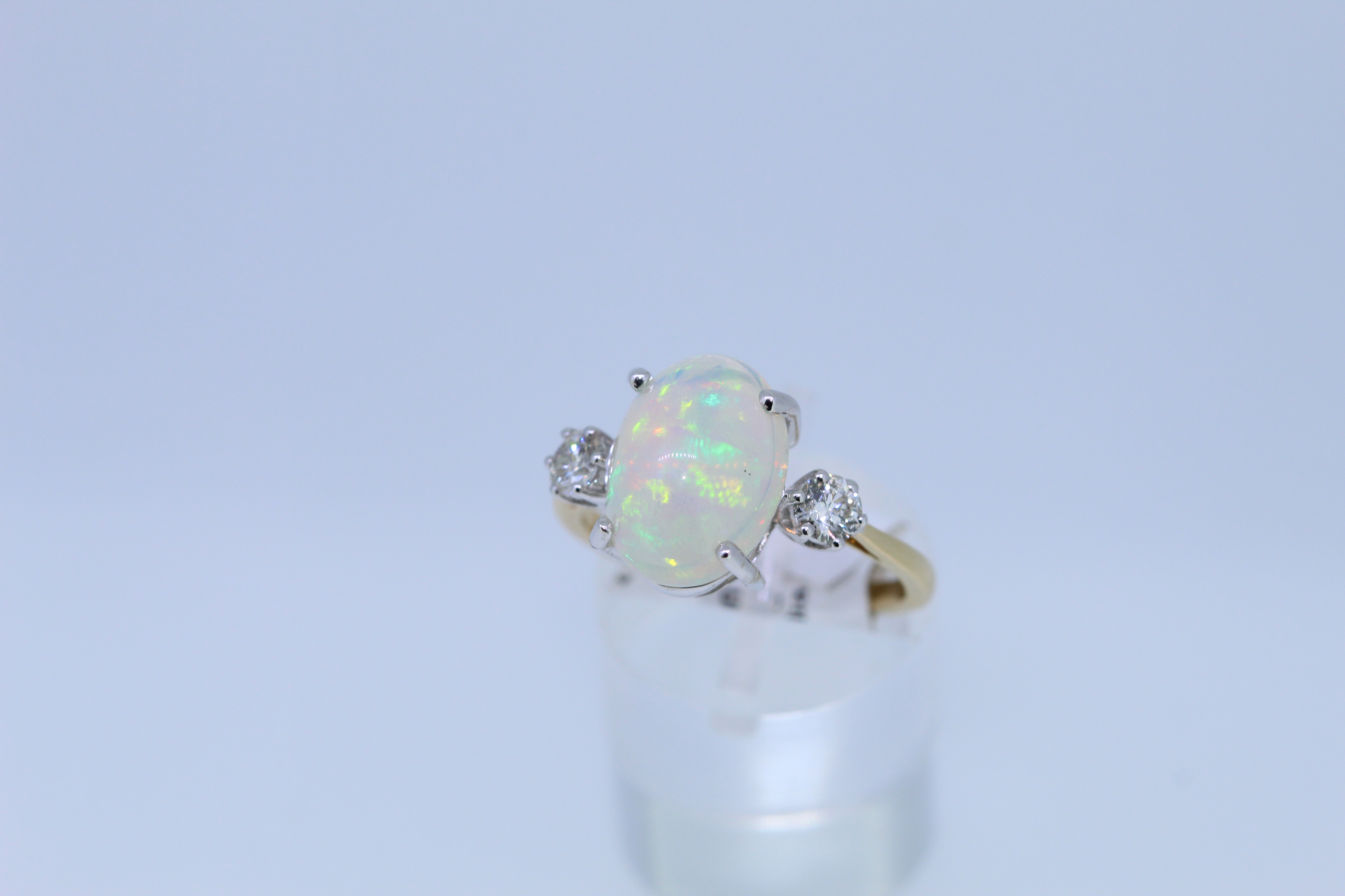 18ct Yellow Gold Opal And Diamond Ring - Image 2 of 5