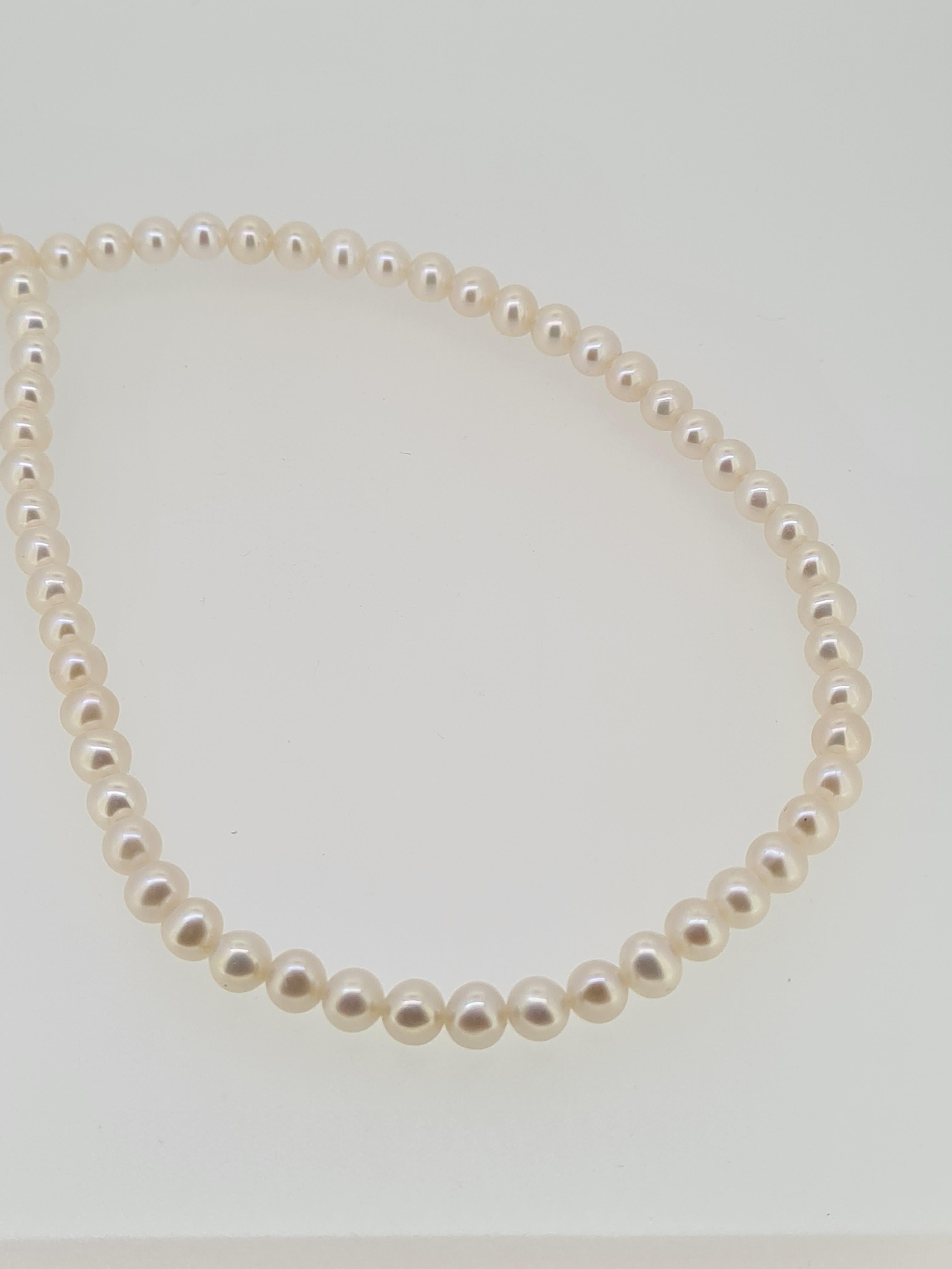 9ct clasp fresh water cultured pearls - Image 3 of 3