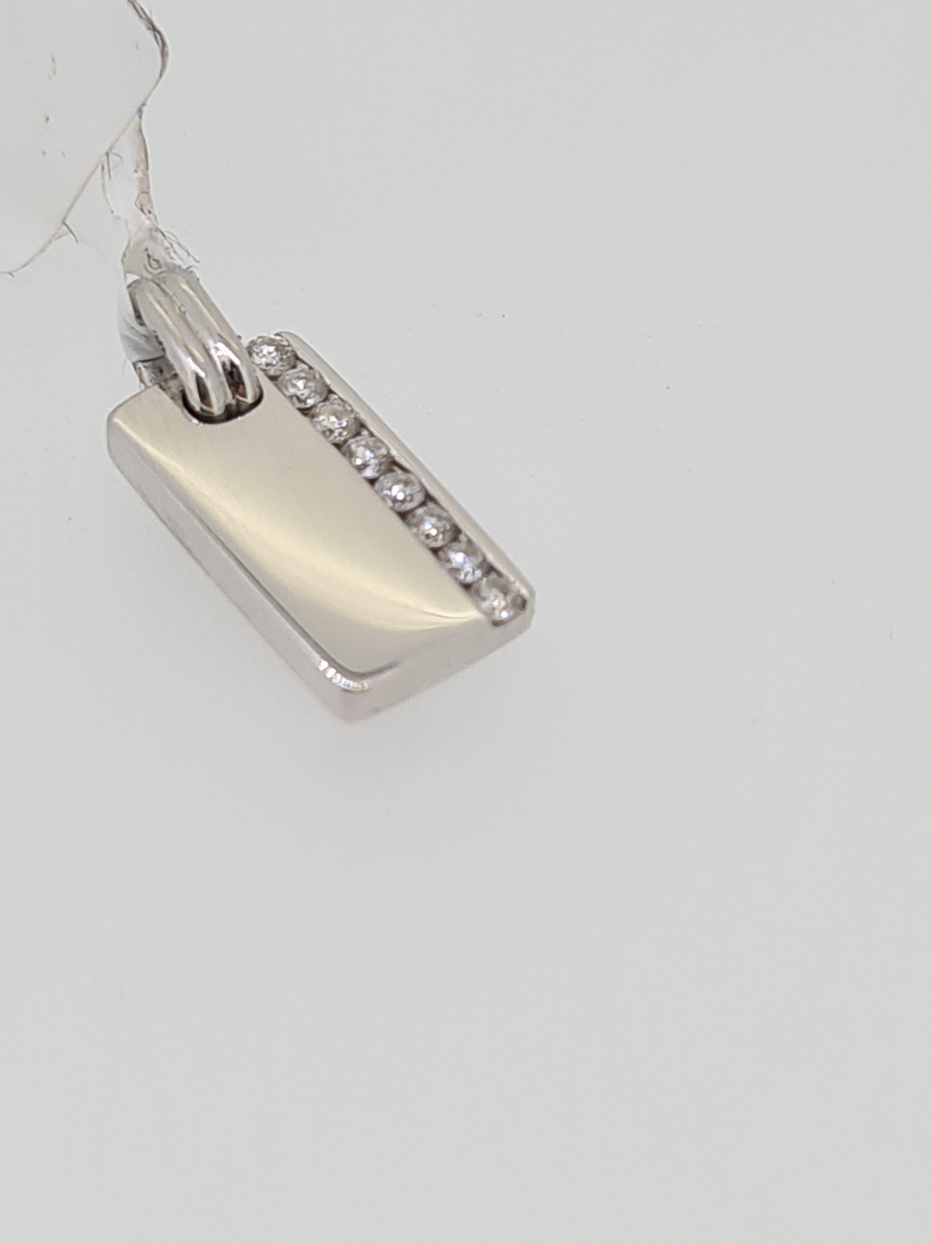 18ct white gold diamond set pendant - Image 2 of 4