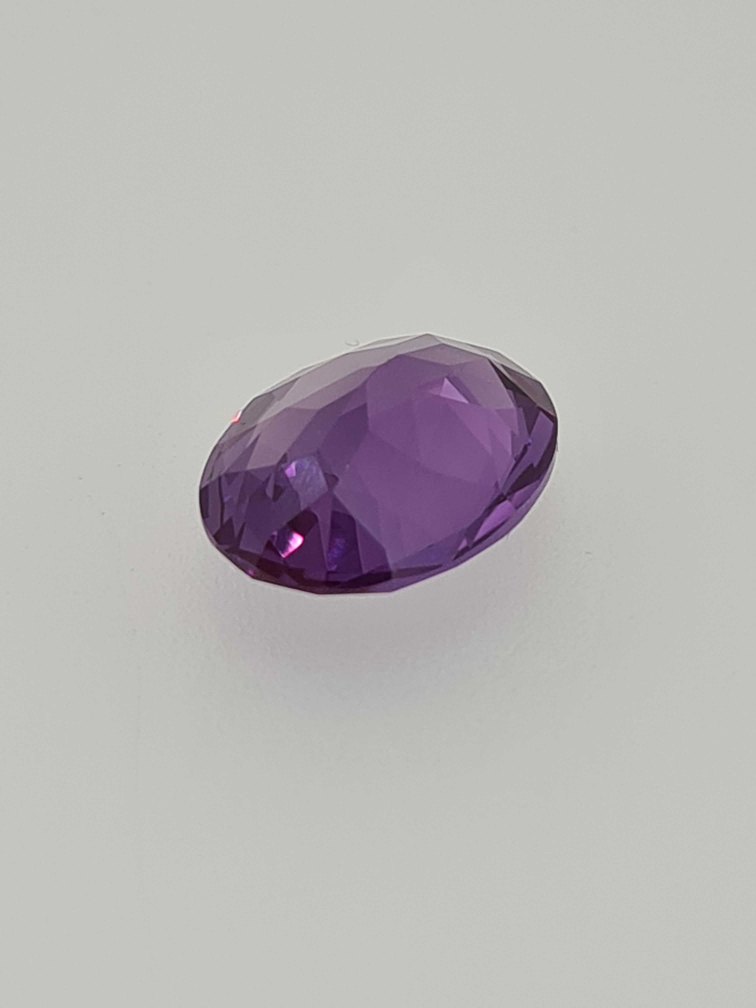 Amethyst oval cut gemstone - Image 2 of 4