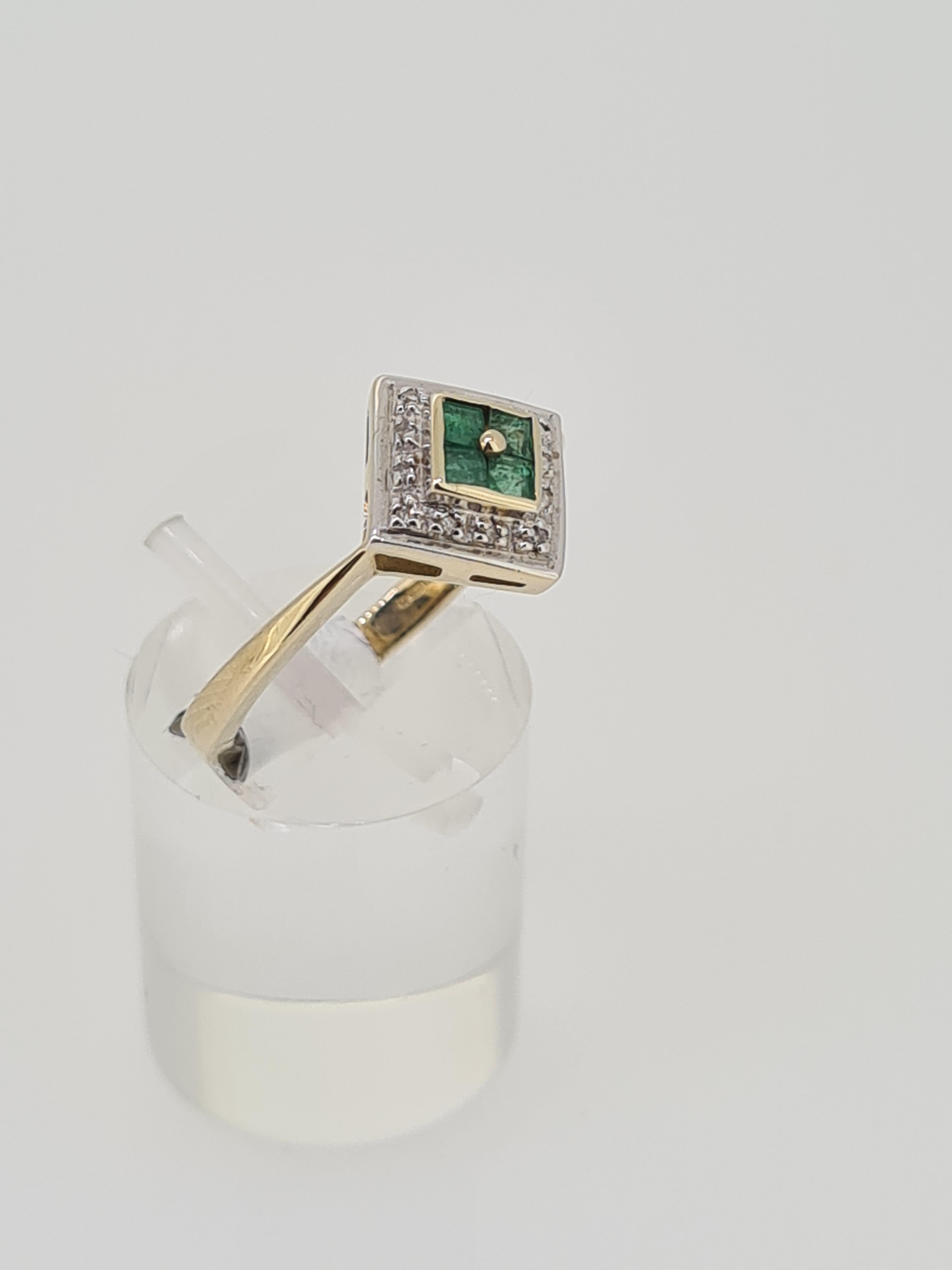 9ct gold emerald and diamond ring - Image 2 of 4