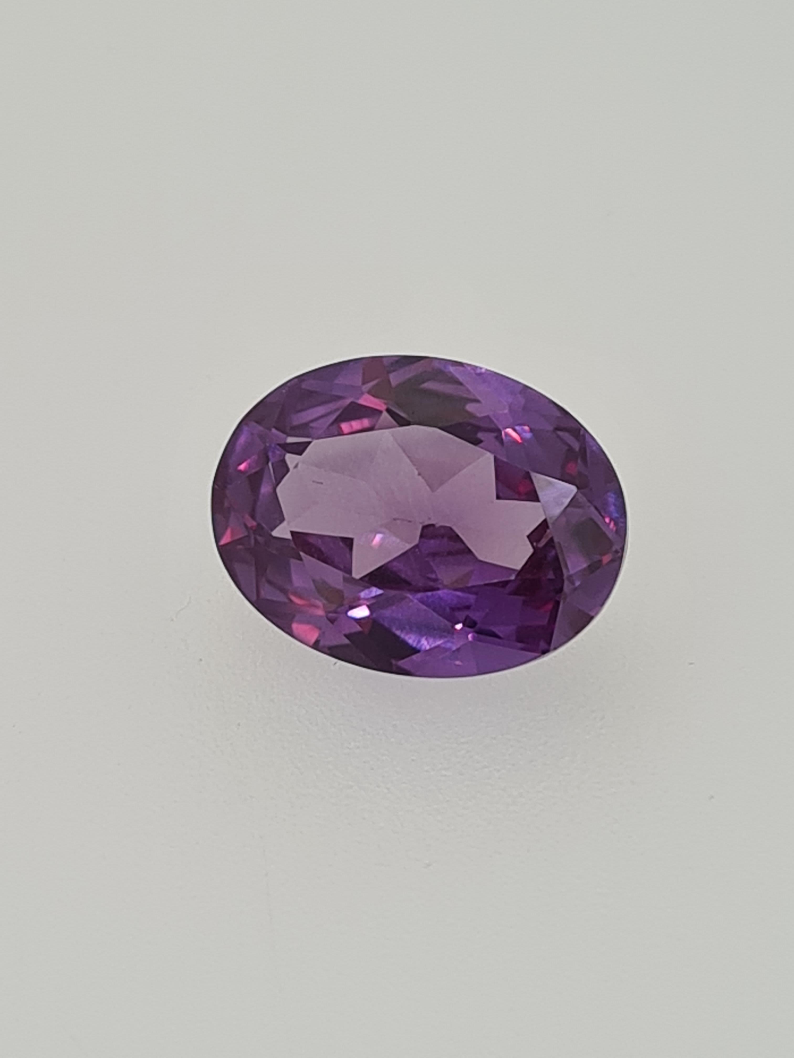 Amethyst oval cut gemstone - Image 3 of 4