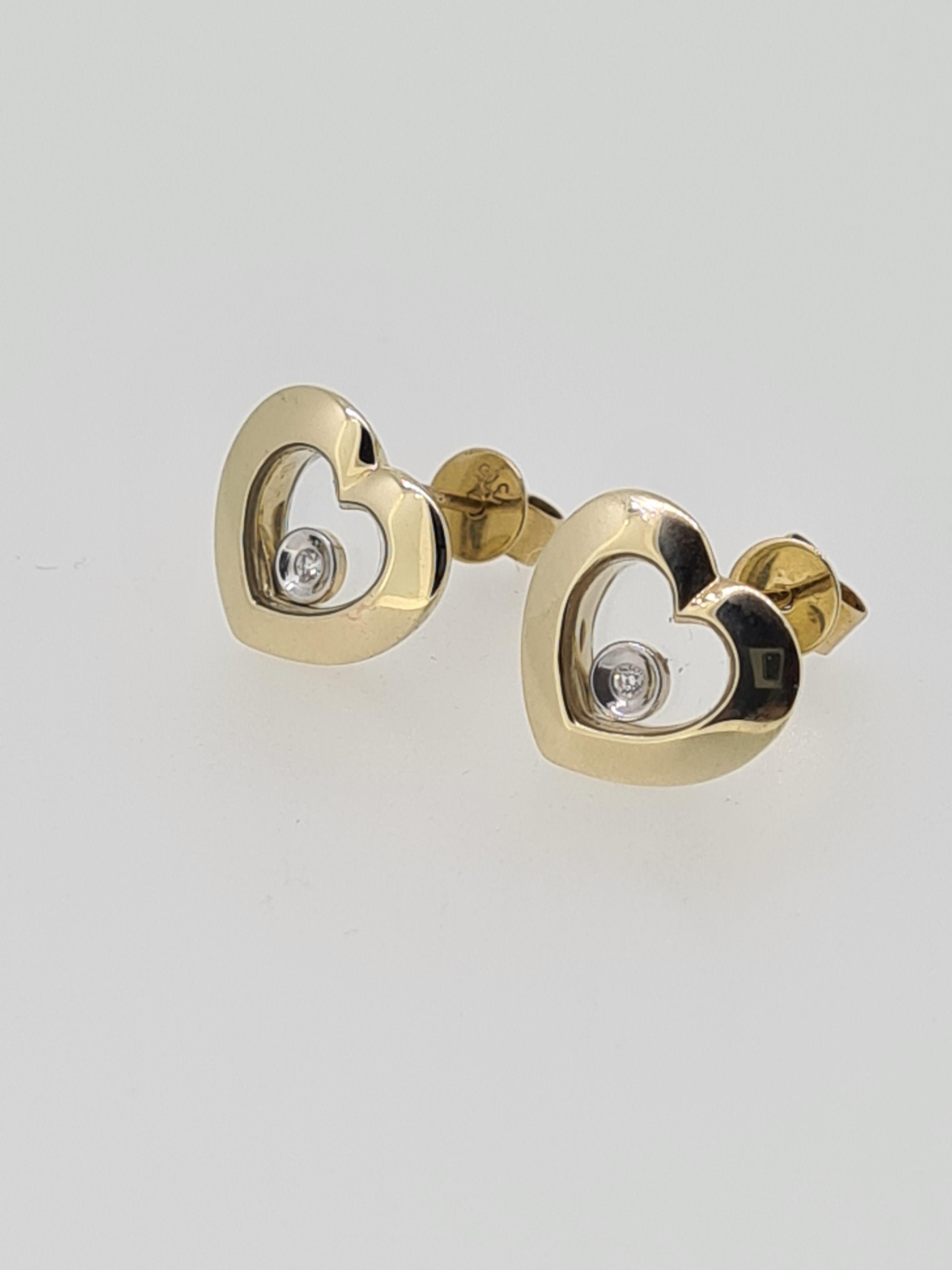 9ct yellow gold floating diamond hert stud earrings