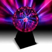 (R11B) 9 Items. 7x Plasma Ball 6Ó. 2x Plasma Ball USB.