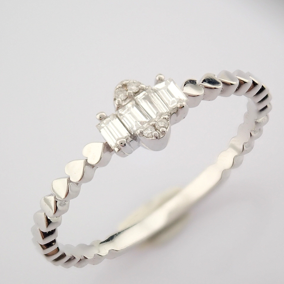 HRD Antwerp Certified 14K White Gold Baguette Diamond & Diamond Ring (Total 0.12 Ct. Stone) 14K - Image 2 of 8