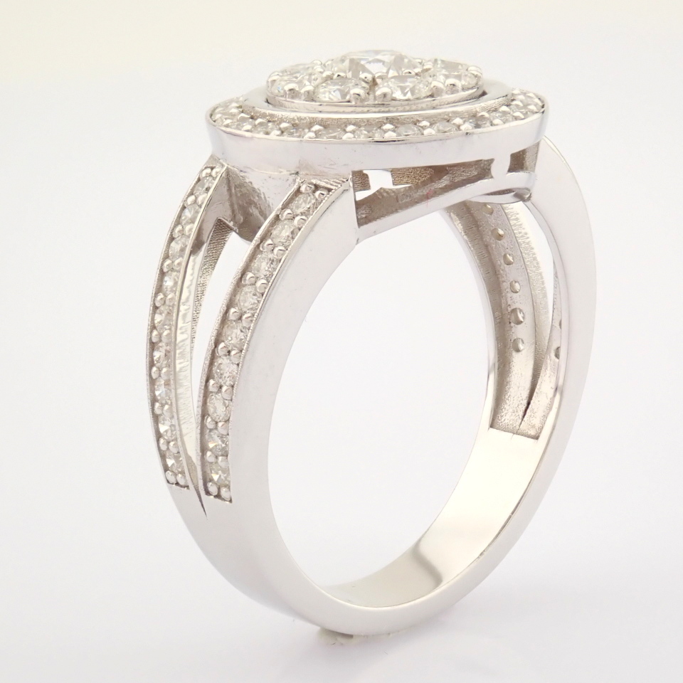 HRD Antwerp Certified 18K White Gold Diamond Ring (Total 1.09 Ct. Stone) 18K White Gold Ring - Image 5 of 13