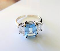 Sterling Silver 4 ct Blue Topaz Gemstone Ring