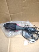 Revlon Hot Hair brush – RRP £60 Grade U