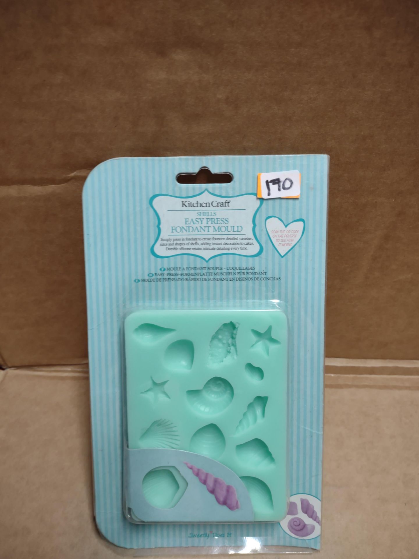 KitchenCraft easy press fondant mould RRP £10 Grade A