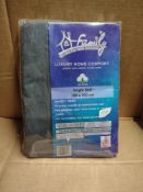 Family luxury home comfort single bed sheet RRP £15 Grade U