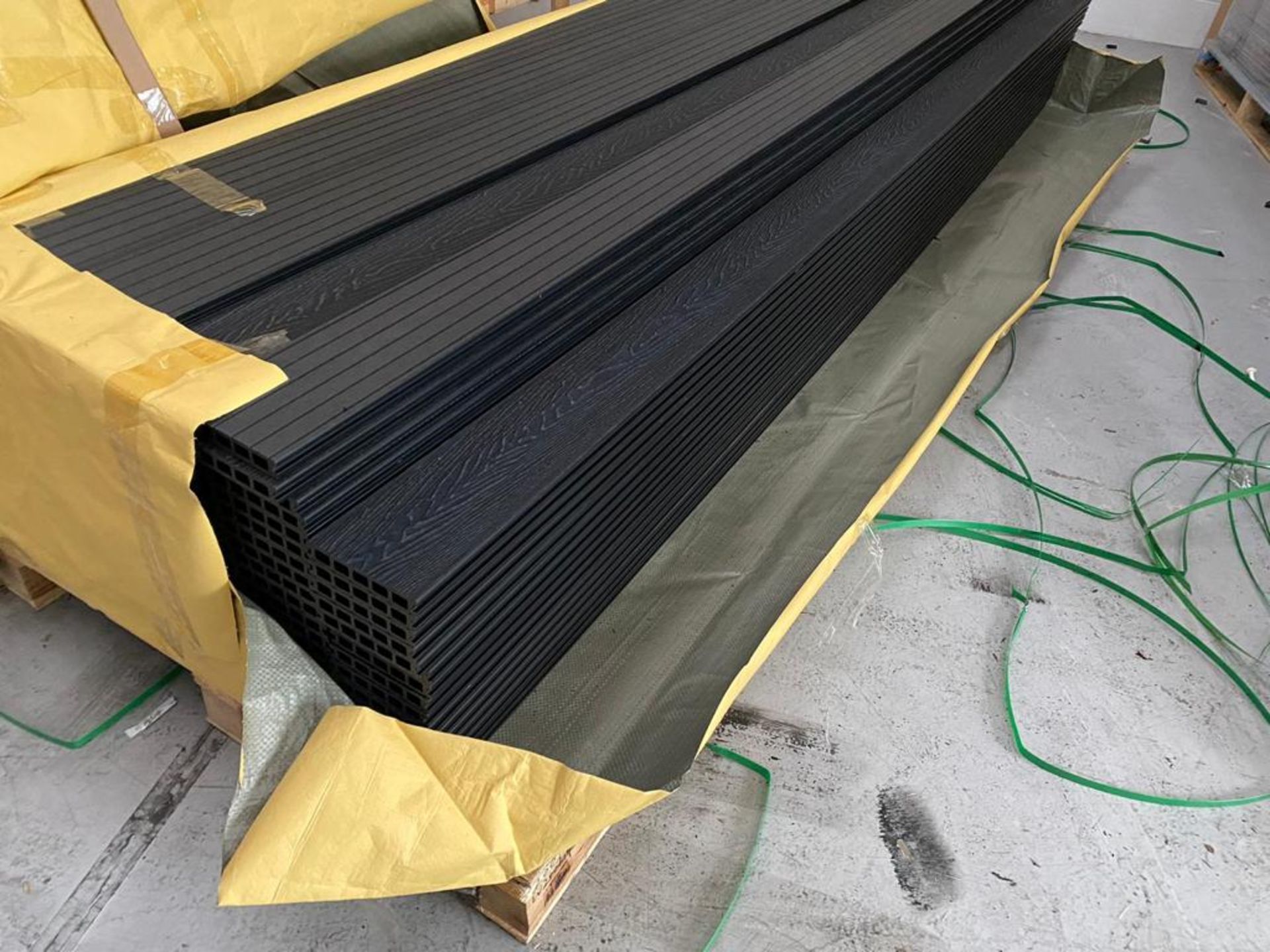 20 x Composite decking boards Colour Ash Grey