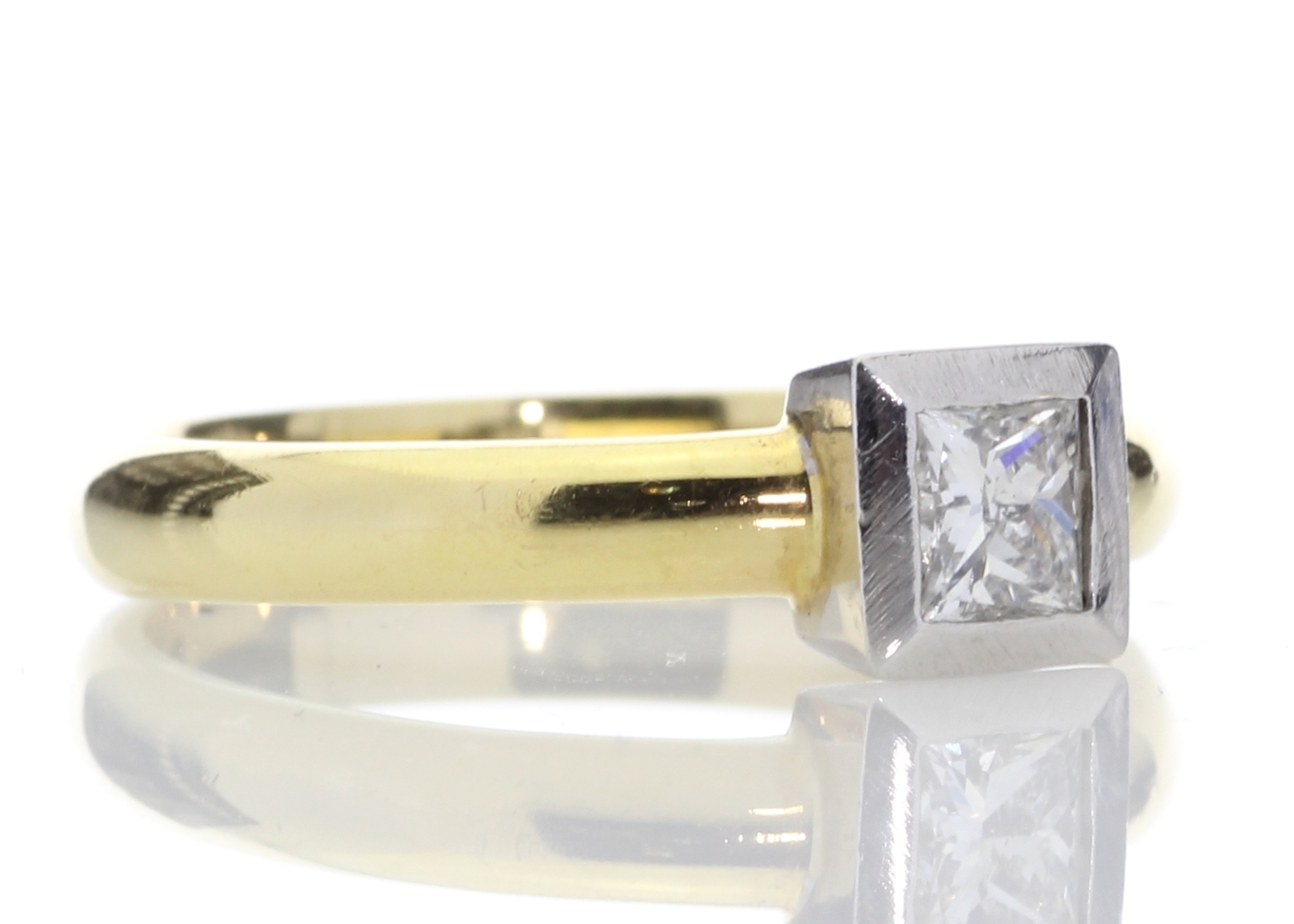 18ct Princess Cut Rub Over Diamond Ring 0.45 Carats - Image 4 of 8