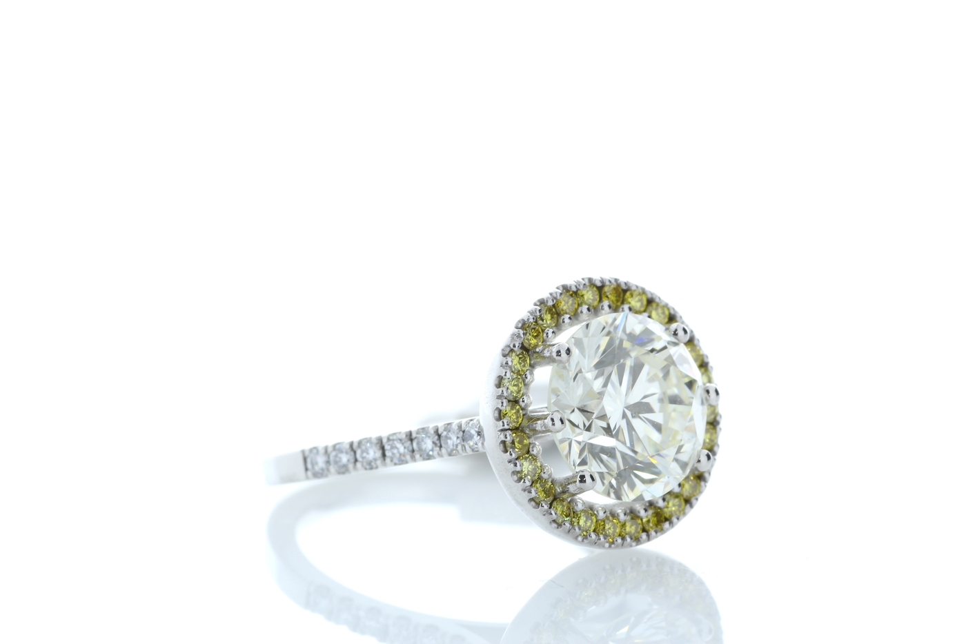 18ct White Gold Halo Set Diamond Ring 3.43 Carats - Image 4 of 5