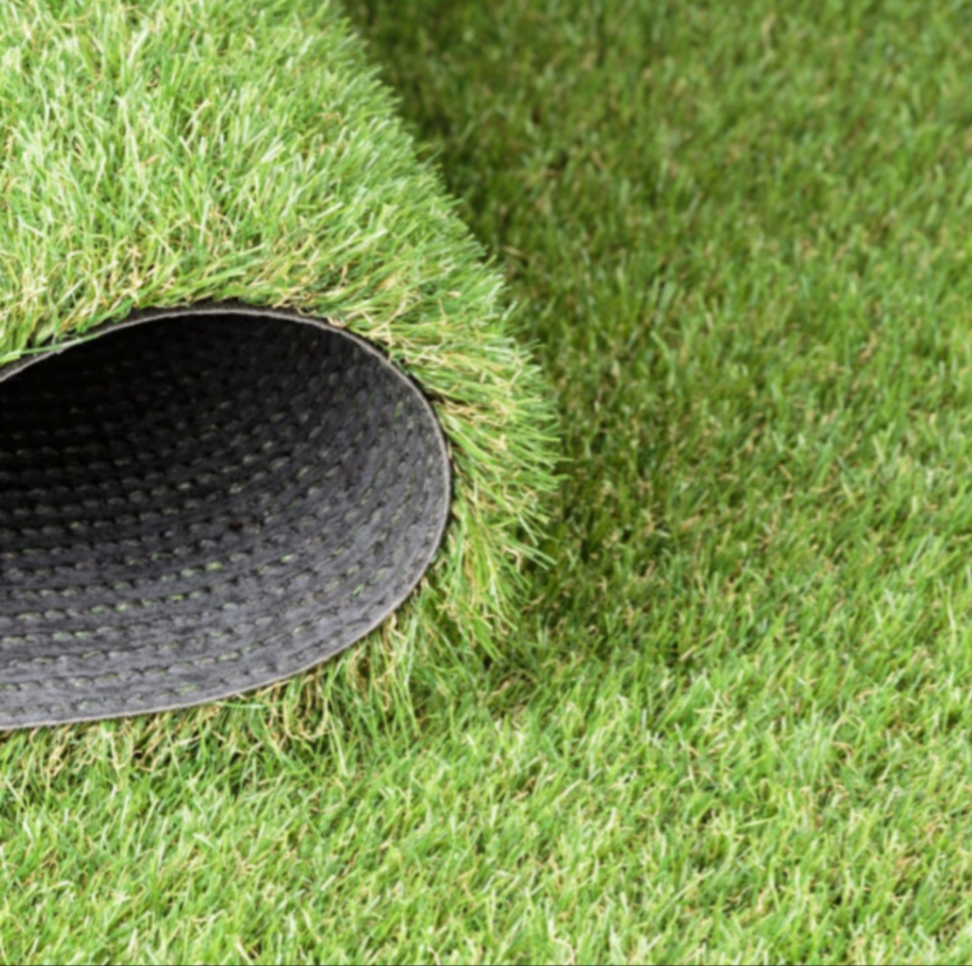 40mm Soft High Density Artificial Grass - Image 3 of 3