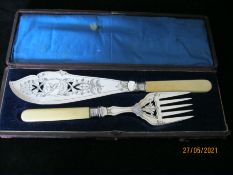 Vintage Fish Serving Set In Case