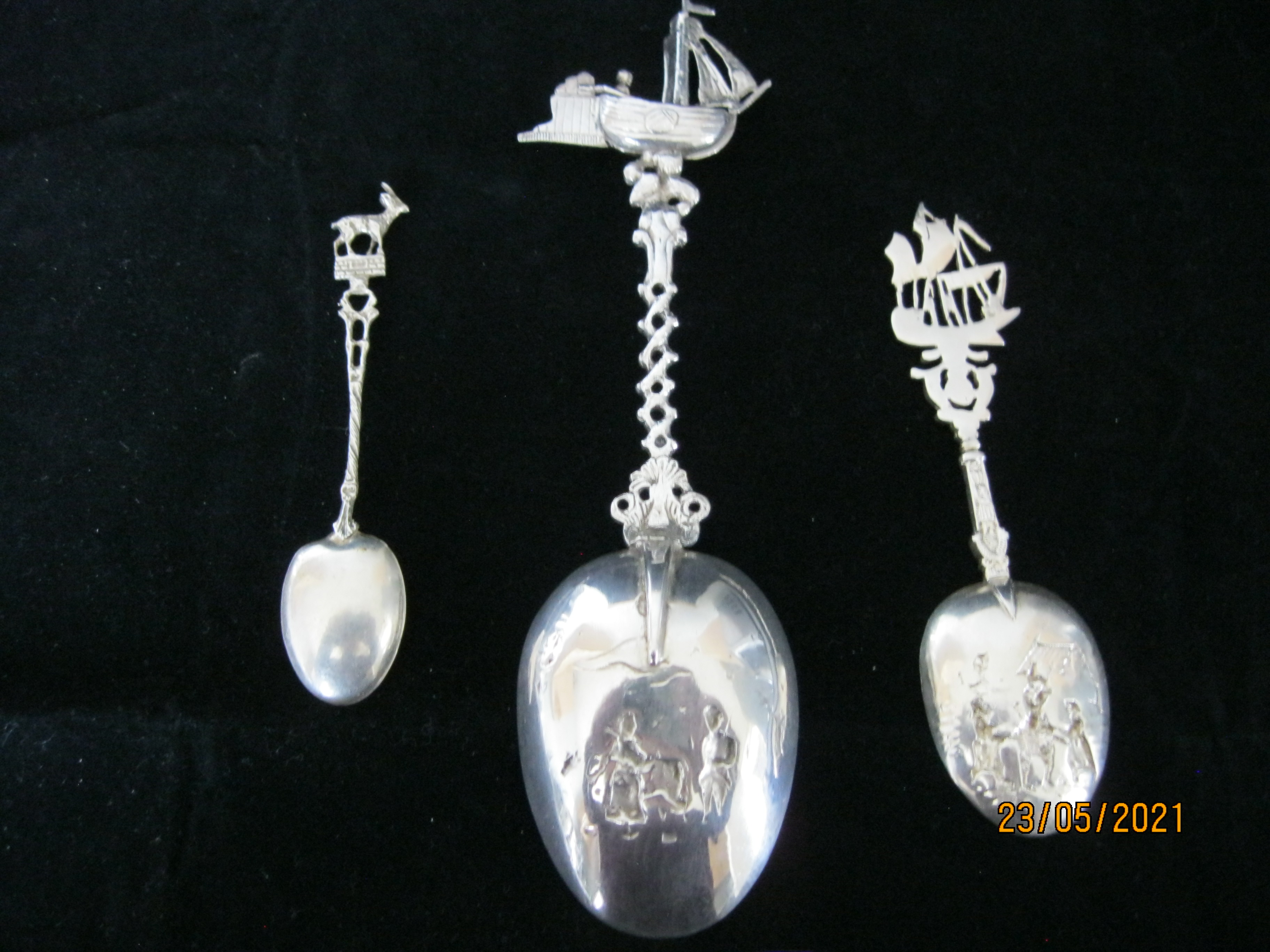 Group Of Vintage Ornate Dutch Hallmarked Silver Spoons - Image 16 of 16