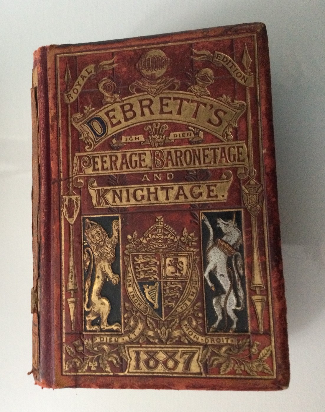 Debrett's Peerage, Baronetage and Knightage 1897. The Royal Edition - Image 3 of 3