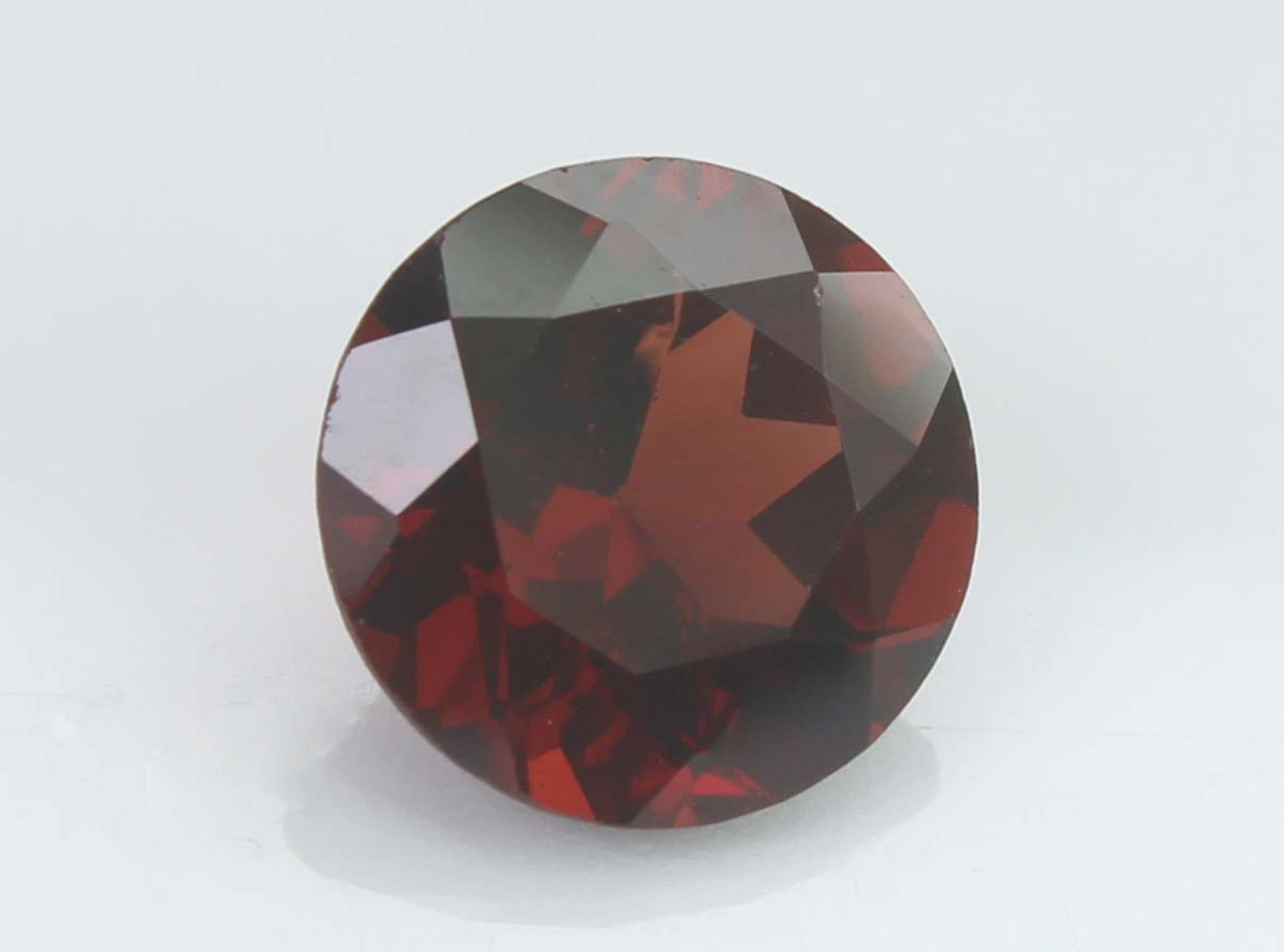 Garnet 2.32 Ct - Image 2 of 5