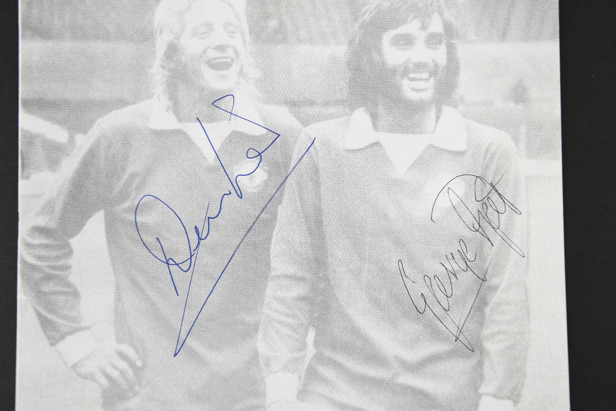 GEORGE BEST & DENIS LAW Original signatures - Image 3 of 3