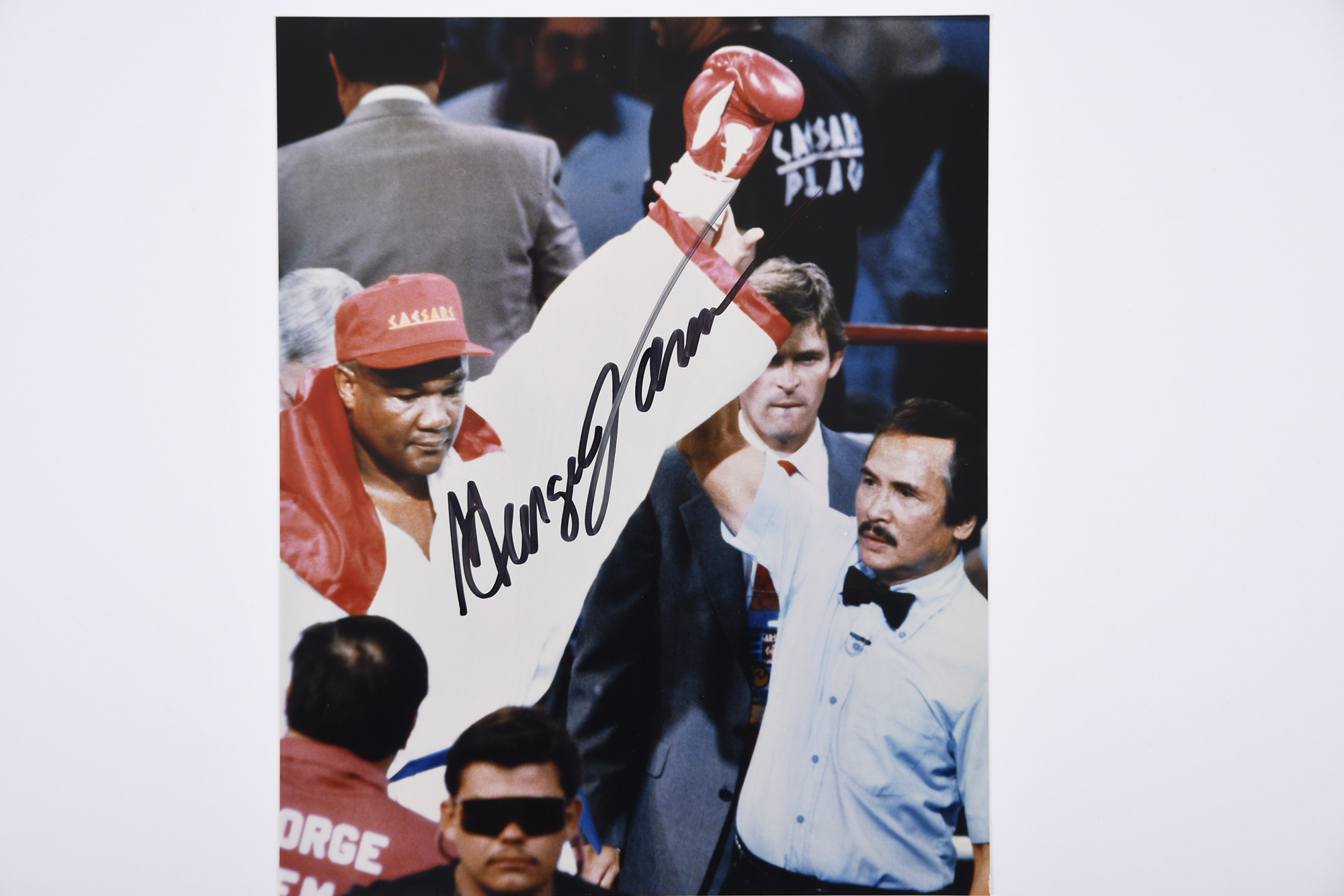 GEORGE FOREMAN Original signature