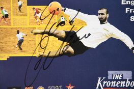 ERIC CANTONA Original signature