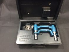 Baseline hydraulic hand dynamometer