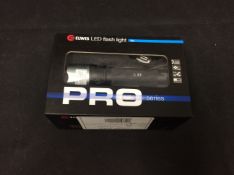 Elwis led flash light s8