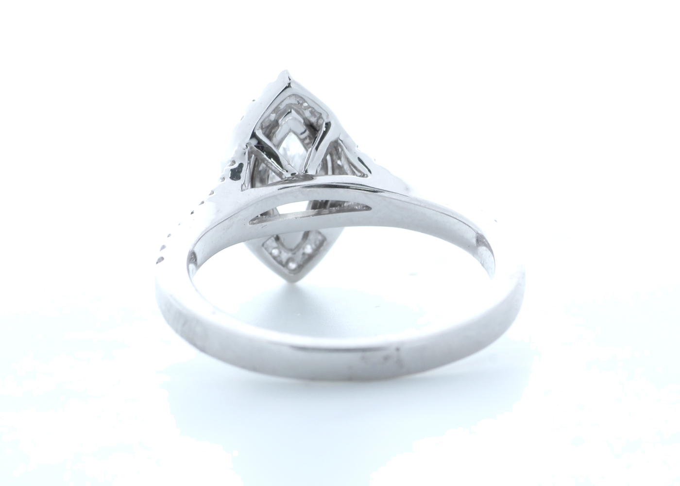 18k White Gold Single Stone With Halo Setting Ring 1.04 (0.66) Carats - Image 3 of 5