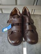 Brown velcro fastening child's shoes size 4 RRP £20 Grade A