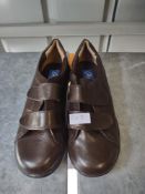 Brown velcro fastening child's shoes RRP £20 Grade A