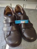 Brown velcro fastening child's shoes size 8 RRP £20 Grade A