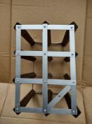 6 bottle wooden wine rack RRP £25 Grade U