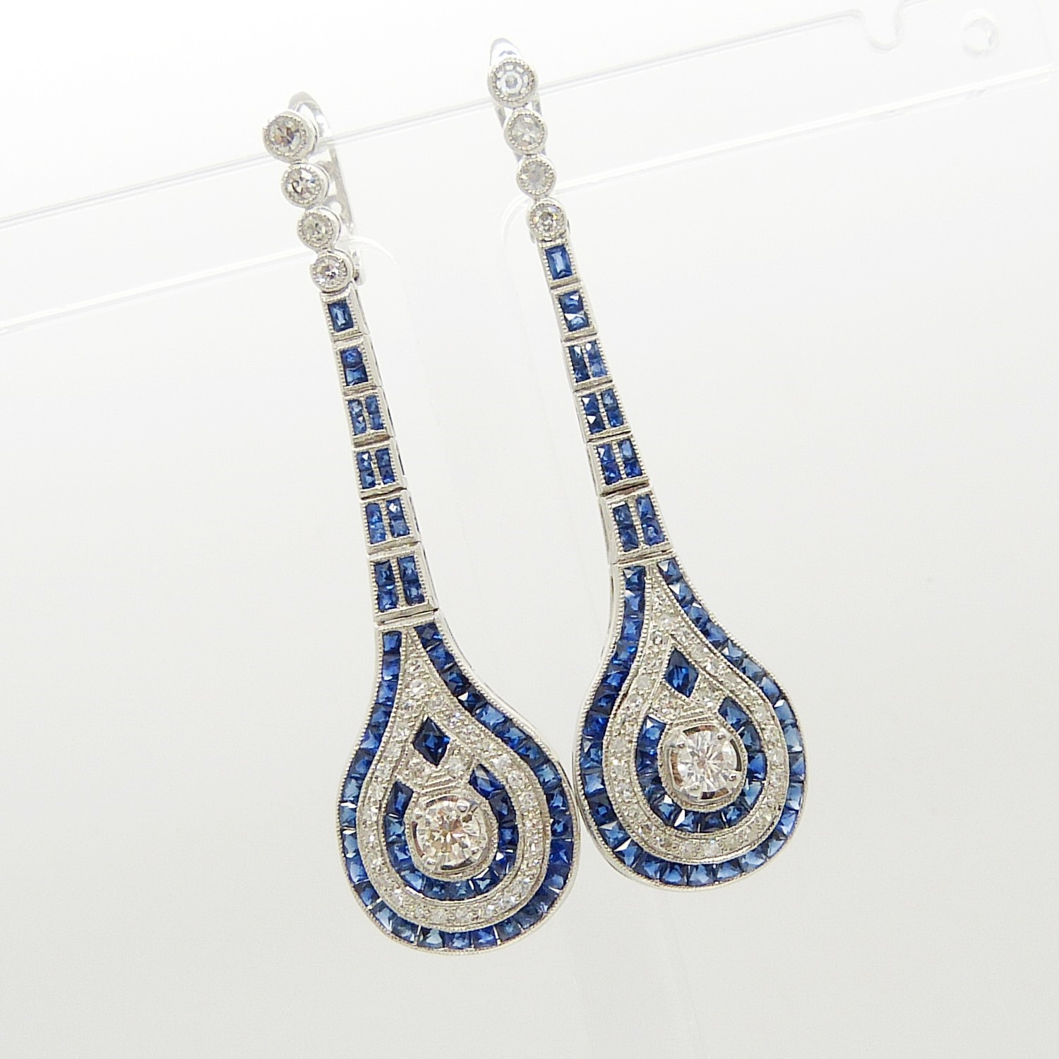 An outstanding pair of vintage-style long drop earrings set with diamonds and sapphires, boxed - Image 7 of 8