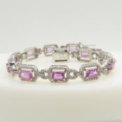 An exceptional articulated bracelet set with 7.49 cts pink sapphires and 1.81 cts diamonds