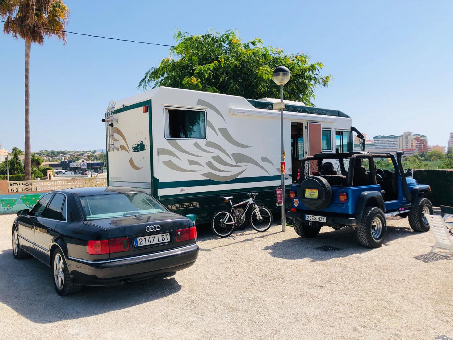 1996 Mercedes-Benz 820L 6.0 Litre Diesel Super Nova Luxury Motorhome - RV Race Van Motorhome - Image 29 of 29